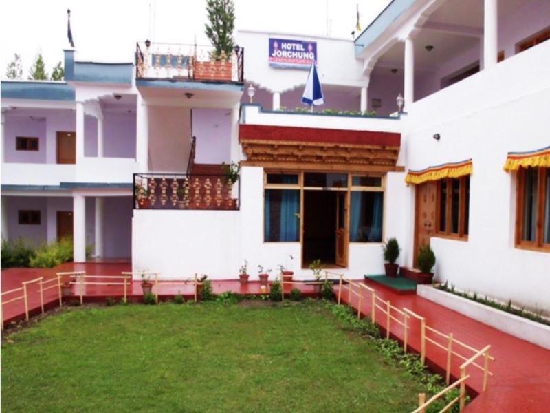 Hotel Jorchung Leh Extérieur photo