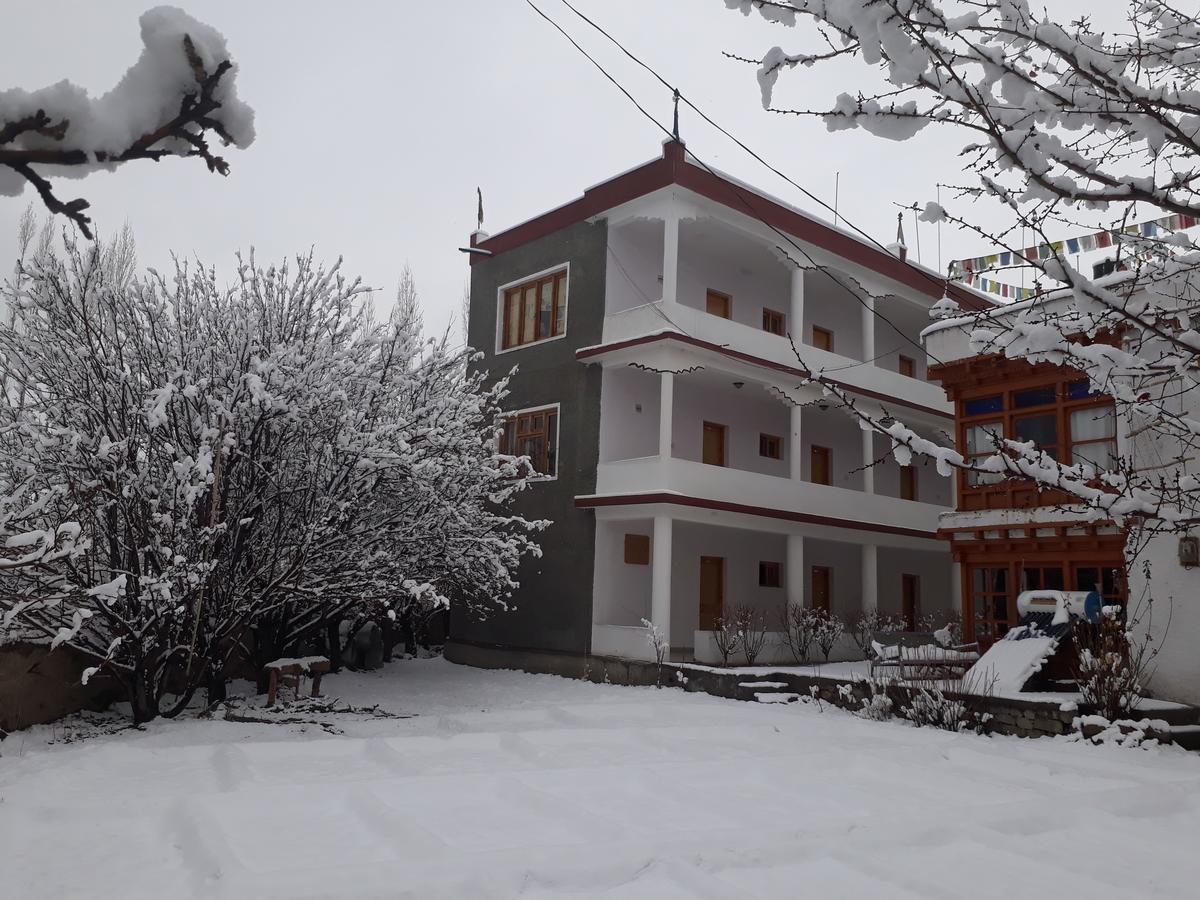 Hotel Jorchung Leh Extérieur photo