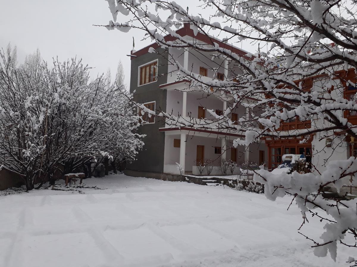 Hotel Jorchung Leh Extérieur photo